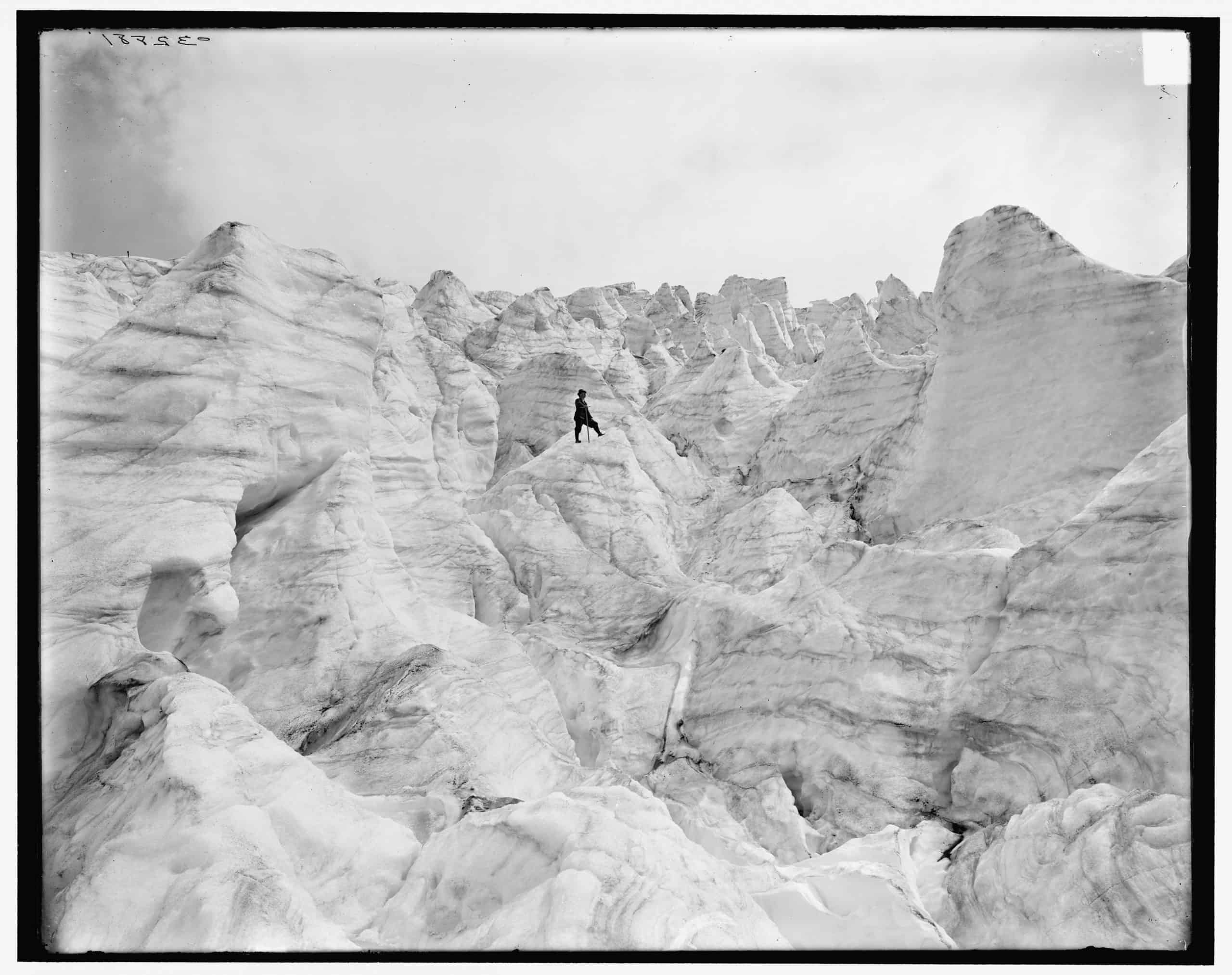 Illecillewaet Glacier from Seracs, Selkirk Mts., British Columbia, Detroit Publishing Co., between 1900 and 1910